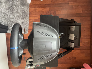 Thrustmaster T300 RS GT Edition (2 фото из 2)