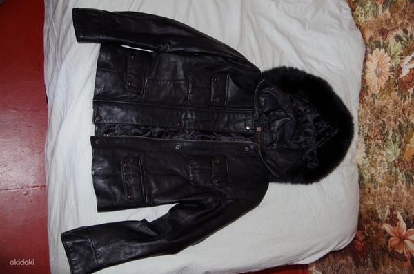 Продам женскую кожаную куртку (фото #3)