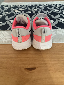 Кроссовки nike 33 (3 фото из 4)