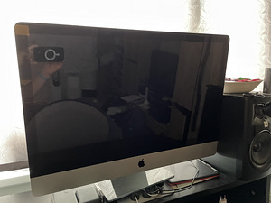 iMac (mid 2011), 27 inch (1 фото из 6)