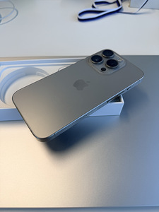 iPhone 15 Pro 256Gb Natural Titanium (3 foto / 7)