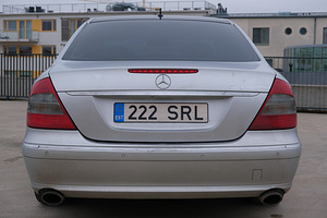Mercedes-Benz E280 3.0 CDI W211 140kW (7 foto / 15)