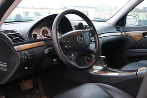 Mercedes-Benz E280 3.0 CDI W211 140kW (9 foto / 15)