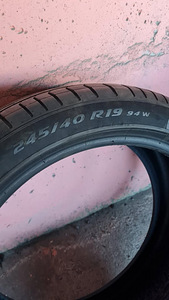 Резина Perreli 245/40 R19 4ТК (2 фото из 4)