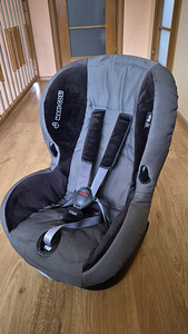 Автокресло Maxi-Cosi (1 фото из 4)
