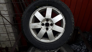 TOYOTA veljed (2 foto / 2)