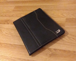 iPad 3. gen. 32GB WiFi + 3G 9.7" tahvelarvuti + kaaned (4 foto / 6)