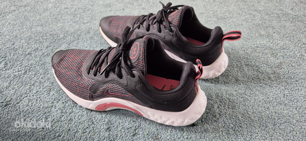 NIKE renew tr 11 тренировочные кроссовки 37,5