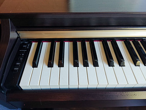 Yamaha YDP-162 digitaalklaver (3 foto / 4)