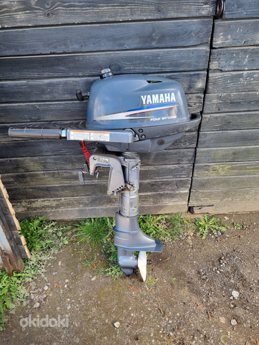 Лодочный мотор Yamaha F4 (фото #1)