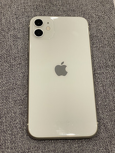 iPhone 11 (2 фото из 4)