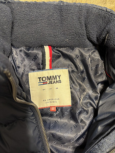 Sulemantel Tommy Jeans s. S (3 foto / 4)