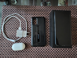 Samsung 20+ 5g (1 foto / 4)