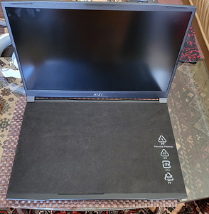 MSI katana gf76 (3 фото из 8)