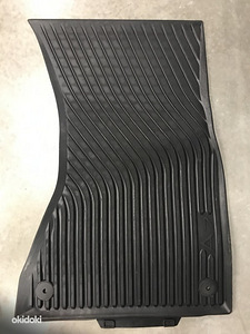 Audi A7 2010-2017 auto salongi matt original (2 foto / 3)