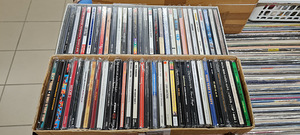 Magistrali Kirbukas CD-plaatide müük (1 foto / 7)