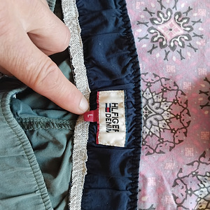 Meeste lühikesed püksid Tommy Hilfiger s L (3 foto / 3)