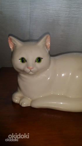 Фарфоровый кот (фото #1)