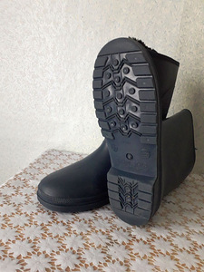 Сапоги резиновые 37 р (2 фото из 2)