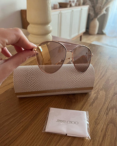 Jimmy Choo päikeseprillid (1 foto / 9)