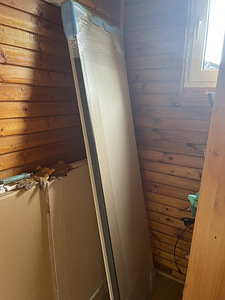 Köögi töötasapind koos pritsmete kaitsmega (3 foto / 3)
