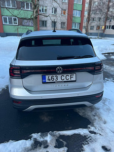 Volkswagen T-Cross 1.5 (2021. aasta) (6 foto / 11)