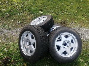 Naast rehvid + veljed 195/65 r15 (1 foto / 3)