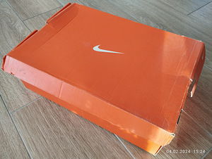 Nike .новые. 48 размер (7 фото из 8)