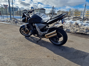 Kawasaki Z1000 (2 foto / 6)