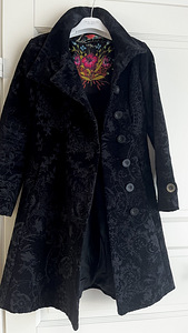 Desigual пальто (3 фото из 3)