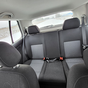 VW Golf 1,6 75kW ATM PACIFIC (11 foto / 15)
