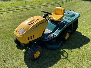 Võimas murutraktor kogujaga Yardman AN5150 (4 foto / 10)