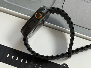 Apple Watch Ultra 2 49mm Черный Ti OceanBand (2 фото из 5)