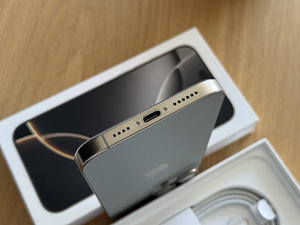 Apple iPhone 16 Pro Max 256GB Titanium uueväärne! Aku 100% (5 foto / 7)