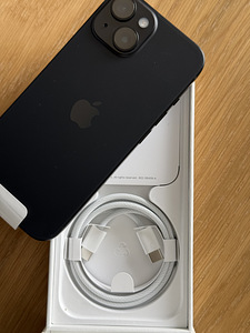 Apple iPhone 15 Black 128GB uus, aktiveerimata! (3 foto / 4)