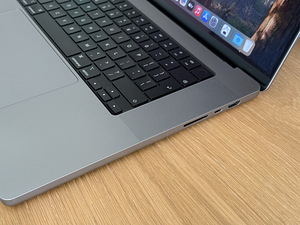 Apple Macbook Pro 16 M2 Pro 16/512GB SpG uueväärne! (4 foto / 10)
