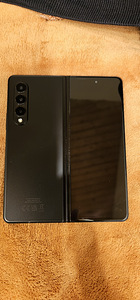 Samsung Galaxy Fold 3 512GB (4 foto / 5)