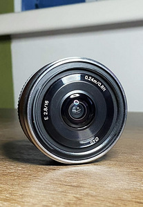 Sony 16mm f2.8 E-mount (4 фото из 4)