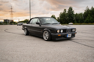 BMW 325 1.8IS 103kw (4 foto / 6)