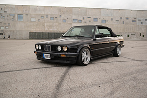 BMW 325 1.8IS 103kw (5 foto / 6)