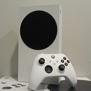 Xbox series S (1 foto / 1)