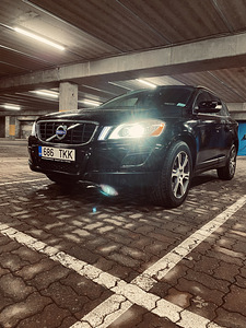 Volvo xc60 (2 фото из 8)