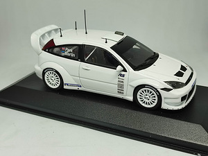 Ford Focus WRC Test Car 2003 Märtin/Park Minichamps 1:43 (2 foto / 6)