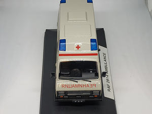 Mudelauto RAF 2914 Reanimobiil. Haruldane. 1:43. (2 foto / 6)
