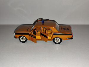 Mudelauto Volga GAZ 24 miilits. USSR. 1:43 (1 foto / 8)