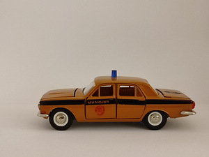 Mudelauto Volga GAZ 24 miilits. USSR. 1:43 (7 foto / 8)