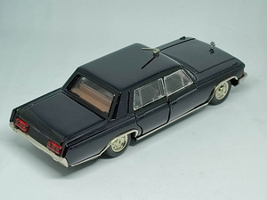 Mudelauto ZIL 117. A31. USSR 1985. 1:43 (6 foto / 10)