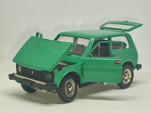 Kogumik vanu vene mudelautosid. 1:43 (8 foto / 10)