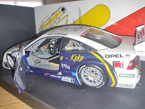 Opel Calibra DTM Team Keke Rosberg. 1:18. Minichamps (4 foto / 5)