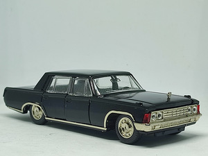 Mudelauto ZIL 117. USSR. 1989a. 1:43 (7 foto / 10)